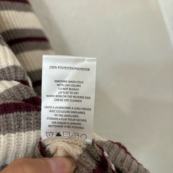 Vigoss Striped Sweater Size Large NWT - Picture 7 of 7